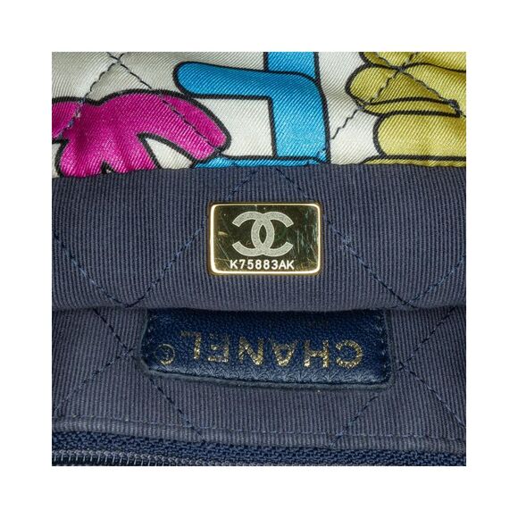 Pre Loved Chanel Quilted Printed Nylon Logo Shopping Tote - Picture 7 of 8